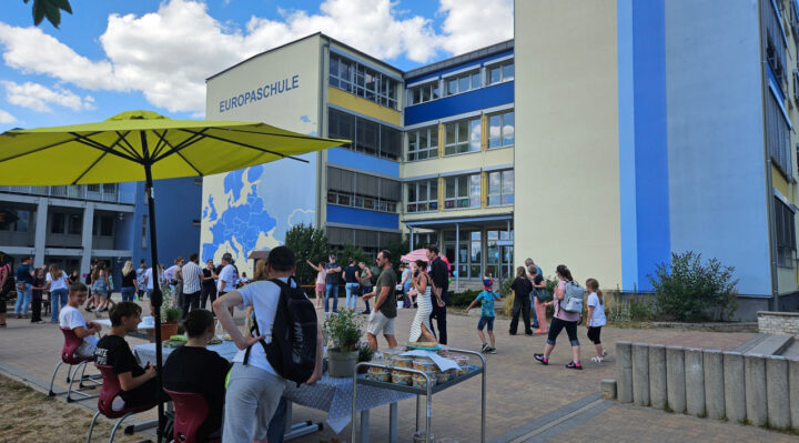 Geburtstagsparty für eine revolutionäre Schule